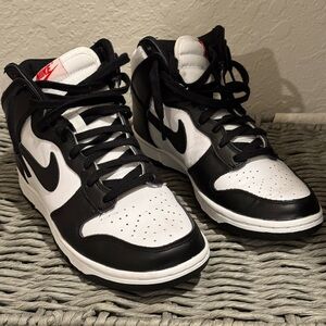 Nike Dunk High (Panda)